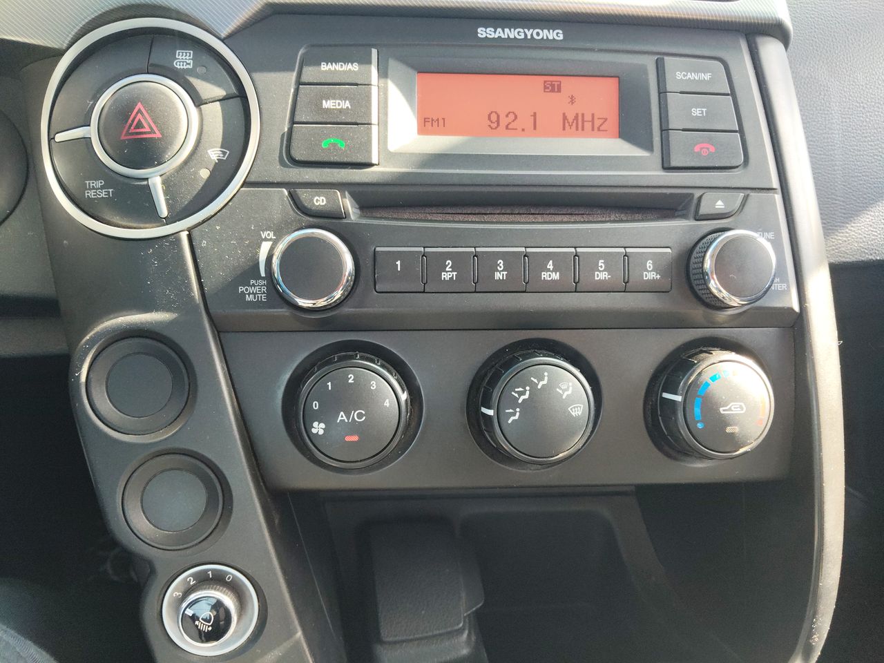 SSANGYONG - 31