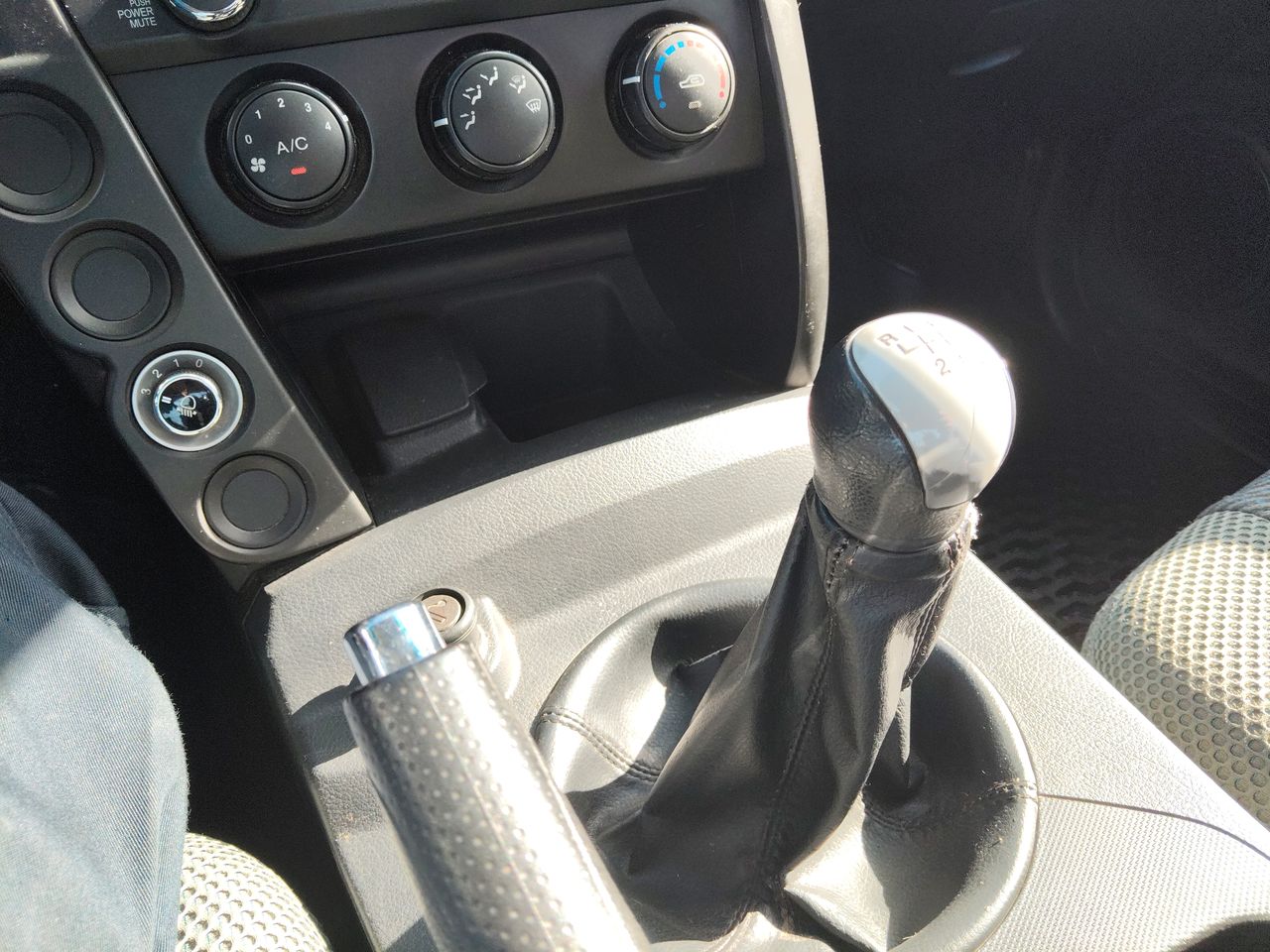 SSANGYONG - 32