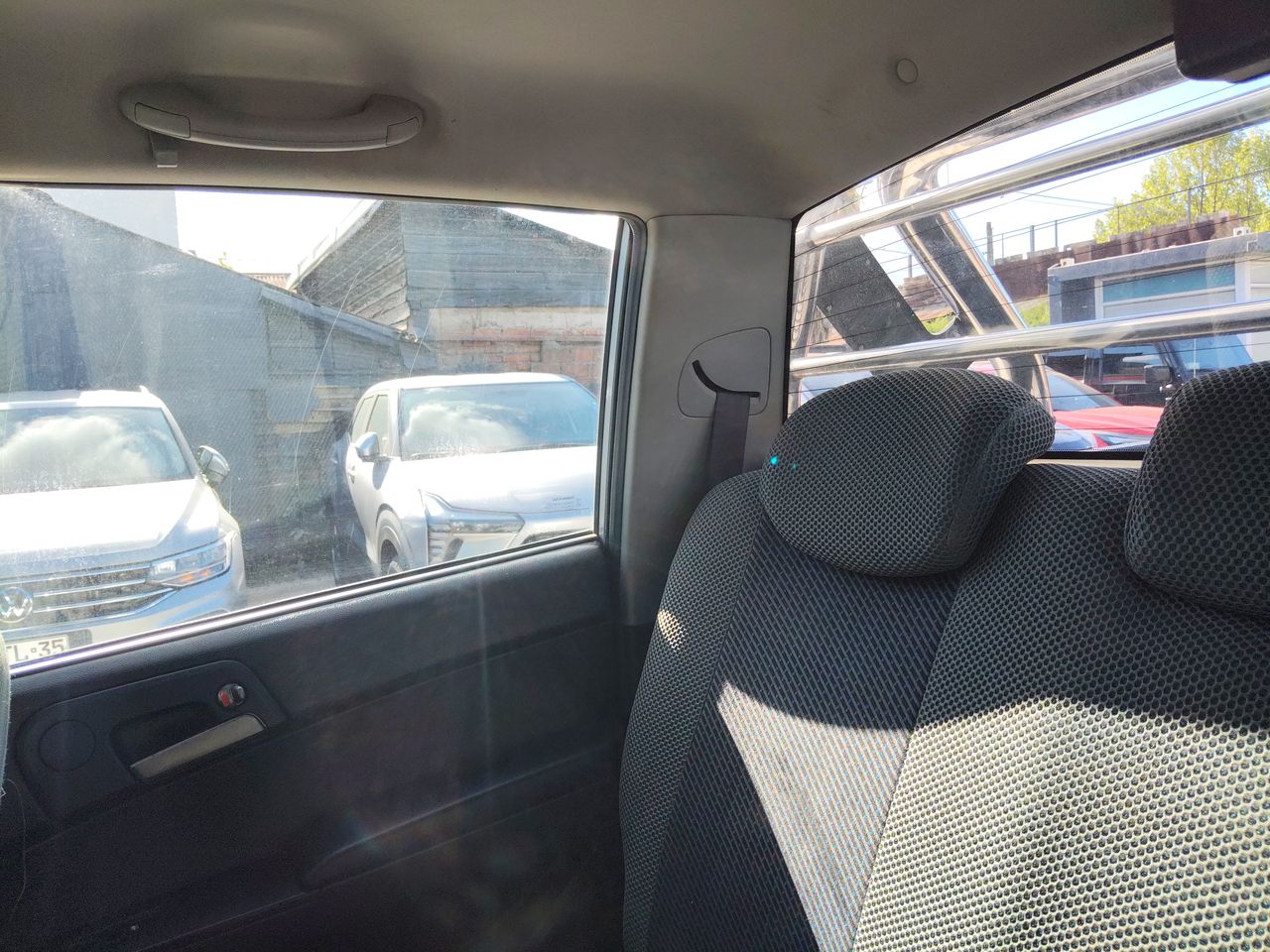 SSANGYONG - 12