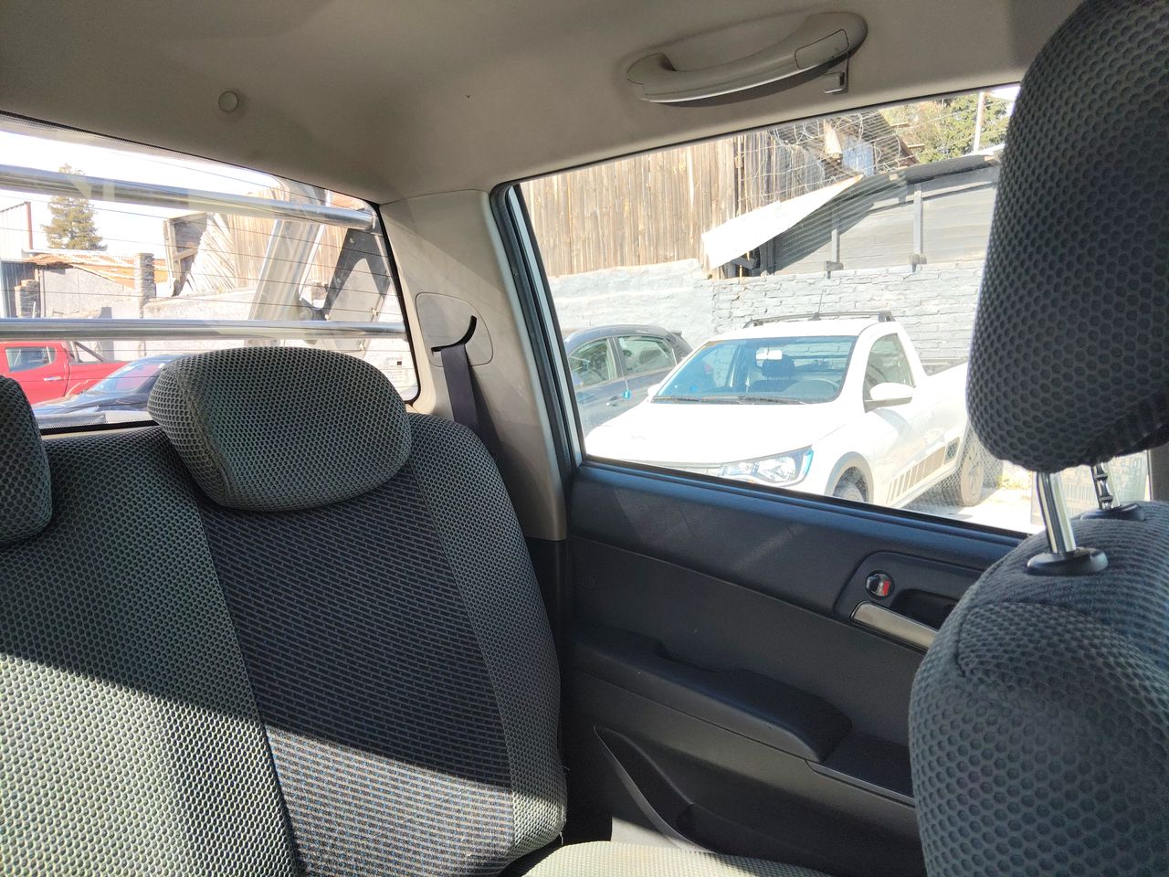 SSANGYONG - 14