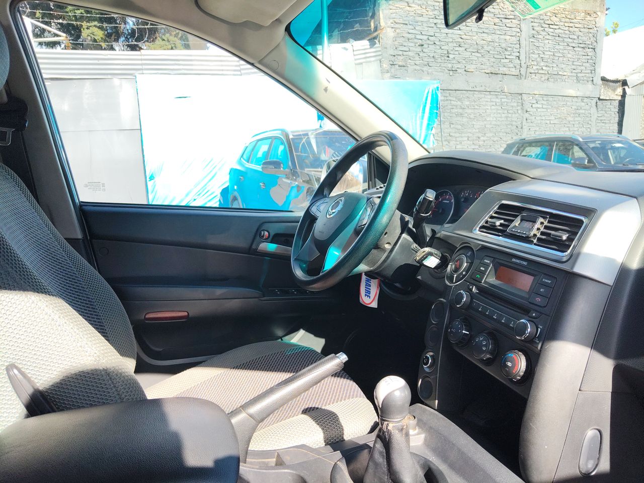 SSANGYONG - 16