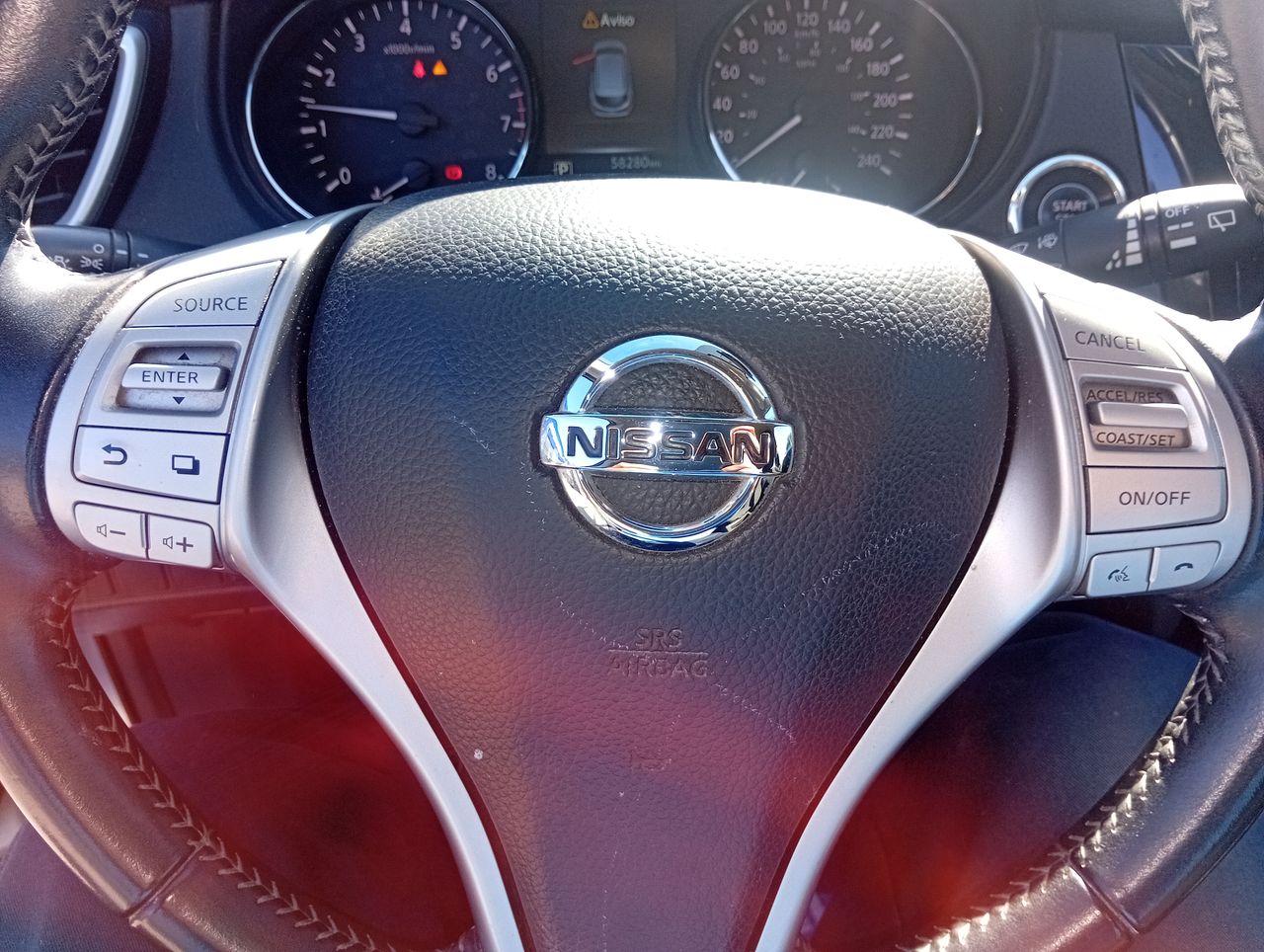 NISSAN - 24