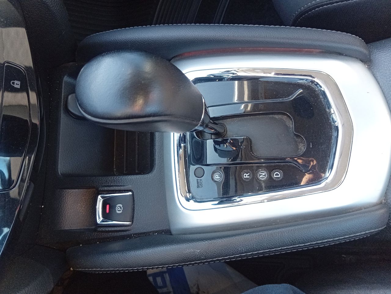 NISSAN - 28