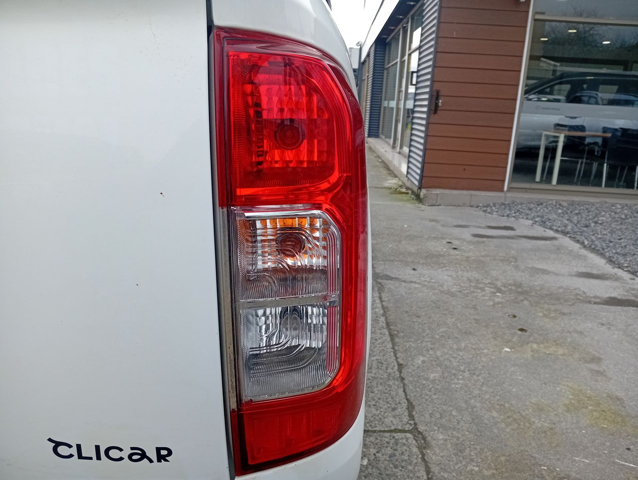 Nissan Np300 — foto 19 de 33