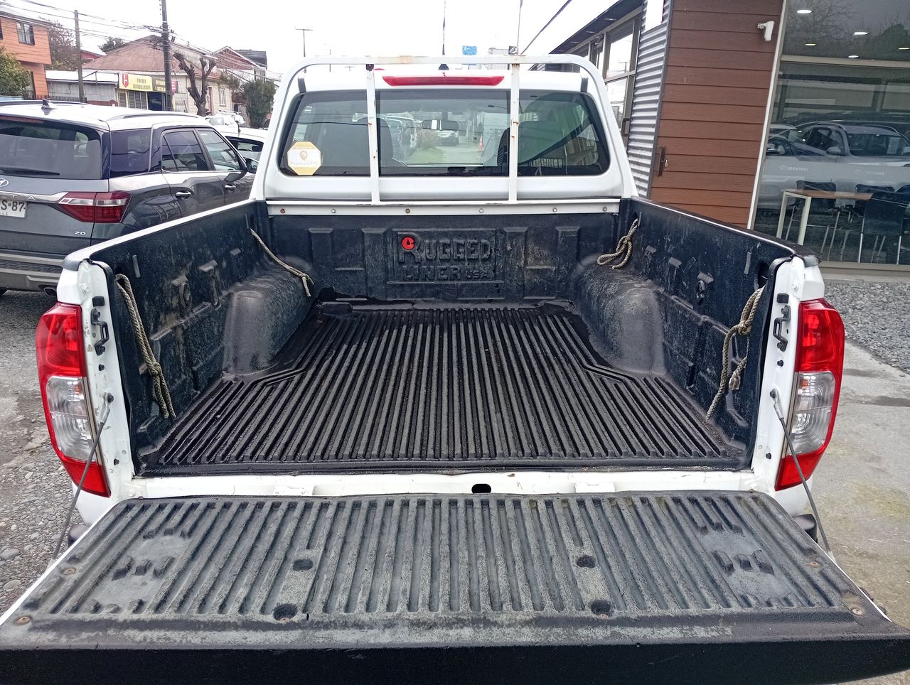 Nissan Np300 — foto 20 de 33