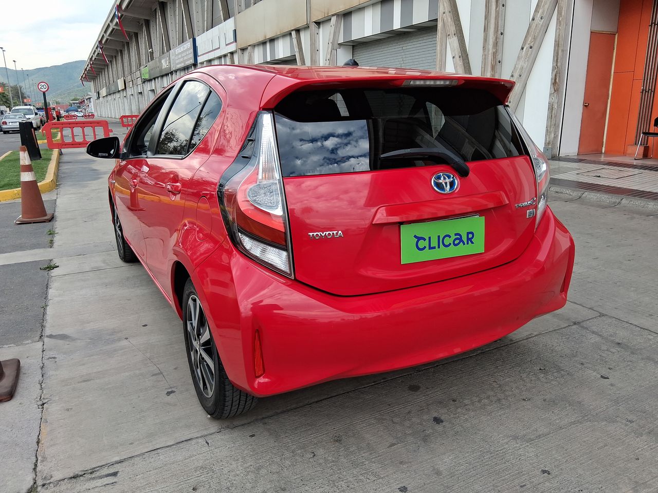 TOYOTA - 4