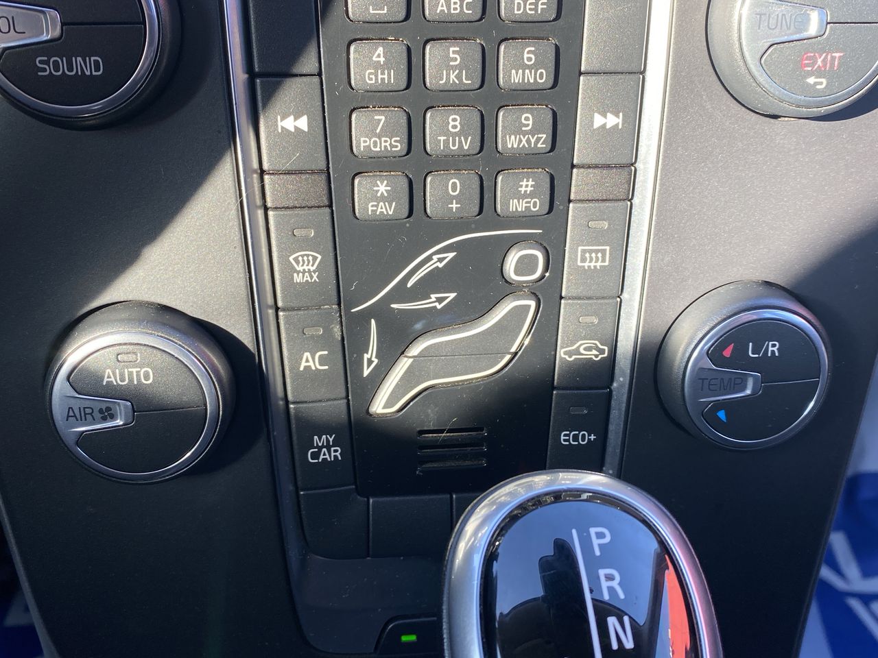 VOLVO - 29