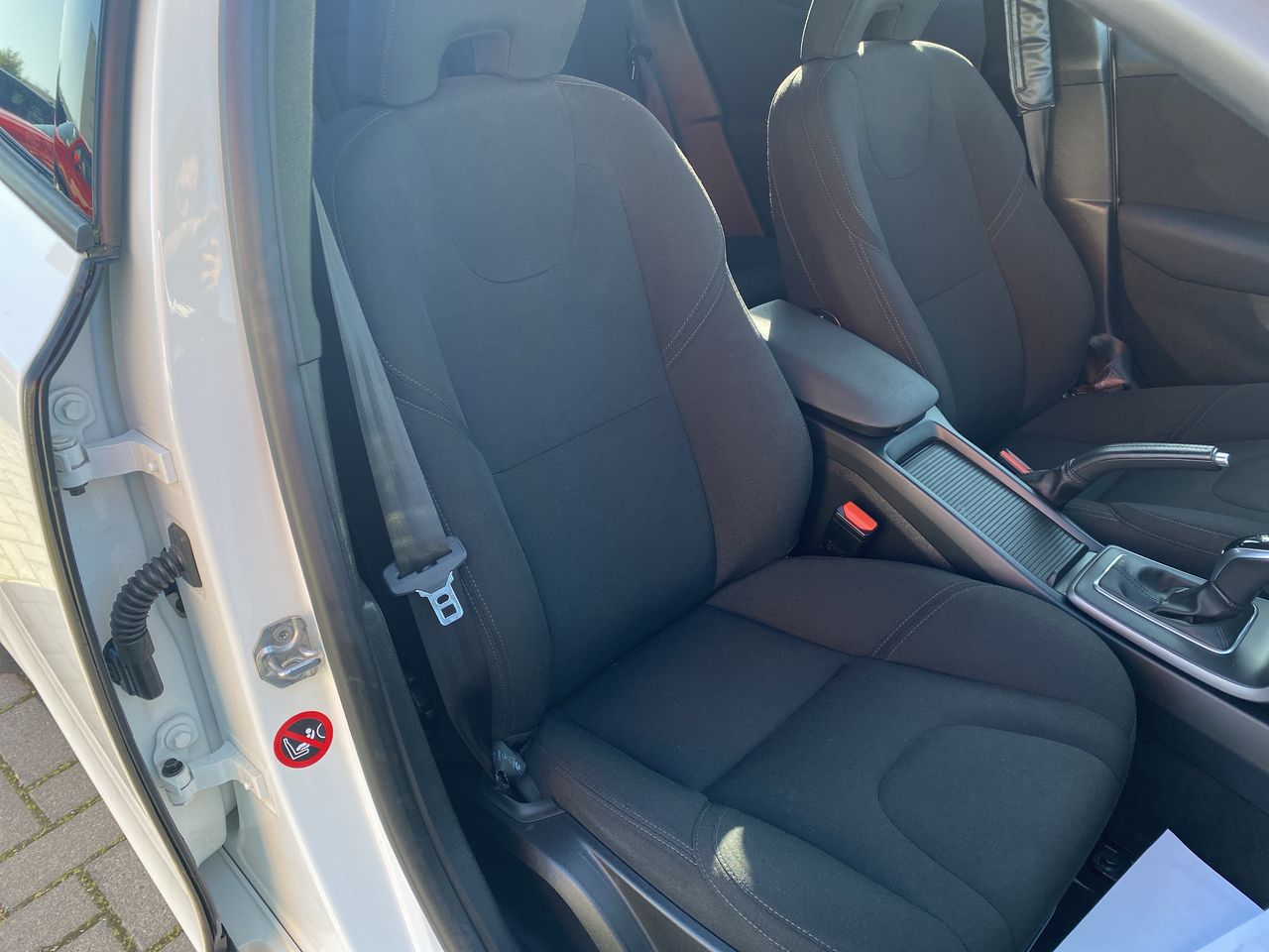 VOLVO - 32