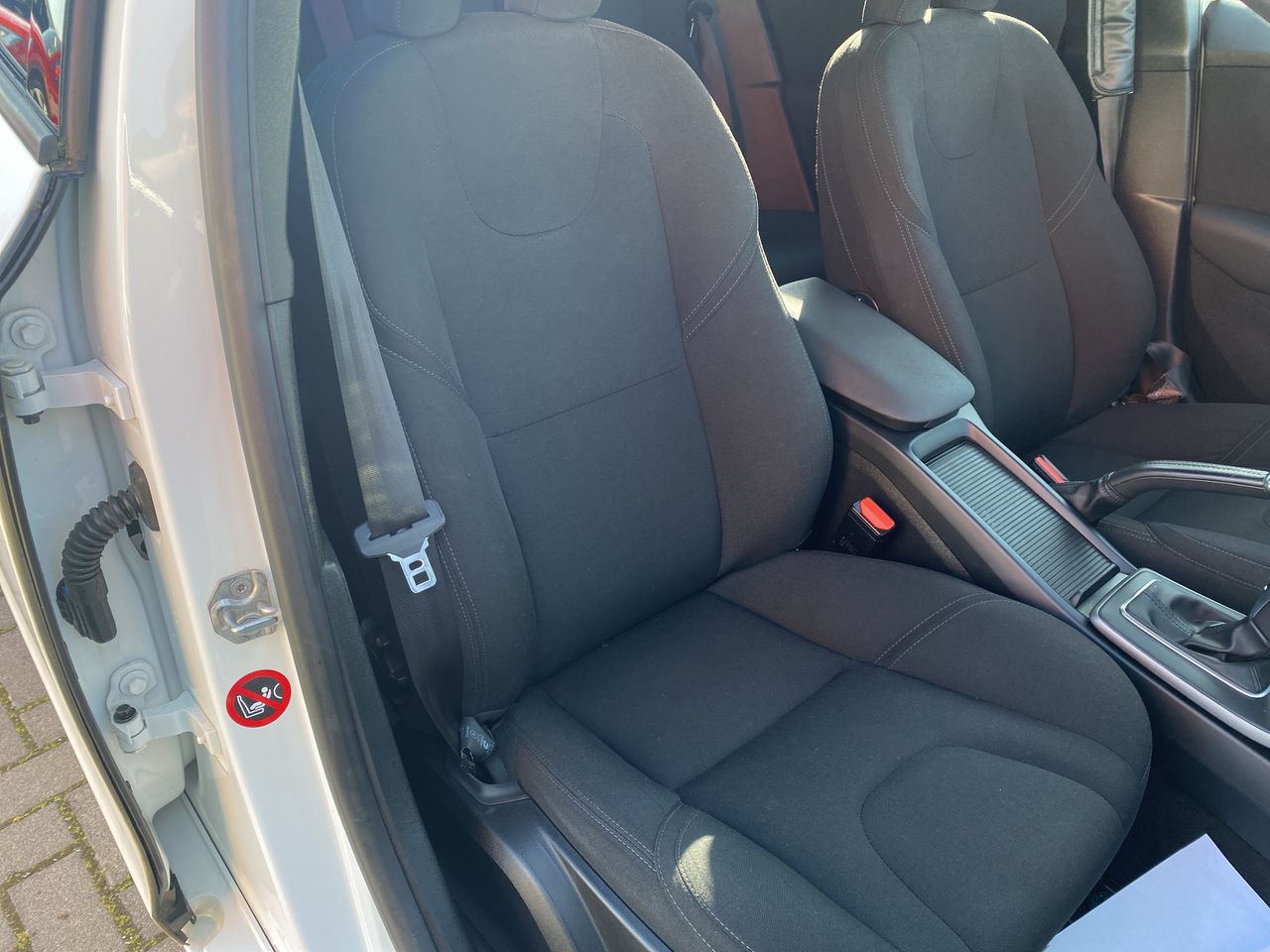 VOLVO - 33