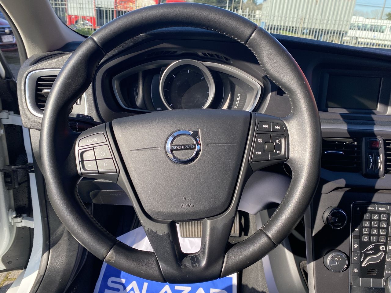 VOLVO - 25