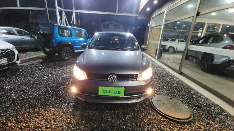 VOLKSWAGEN - 2