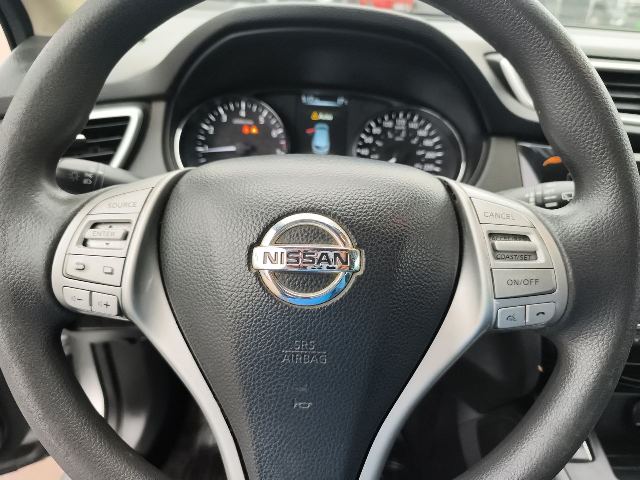 NISSAN - 23