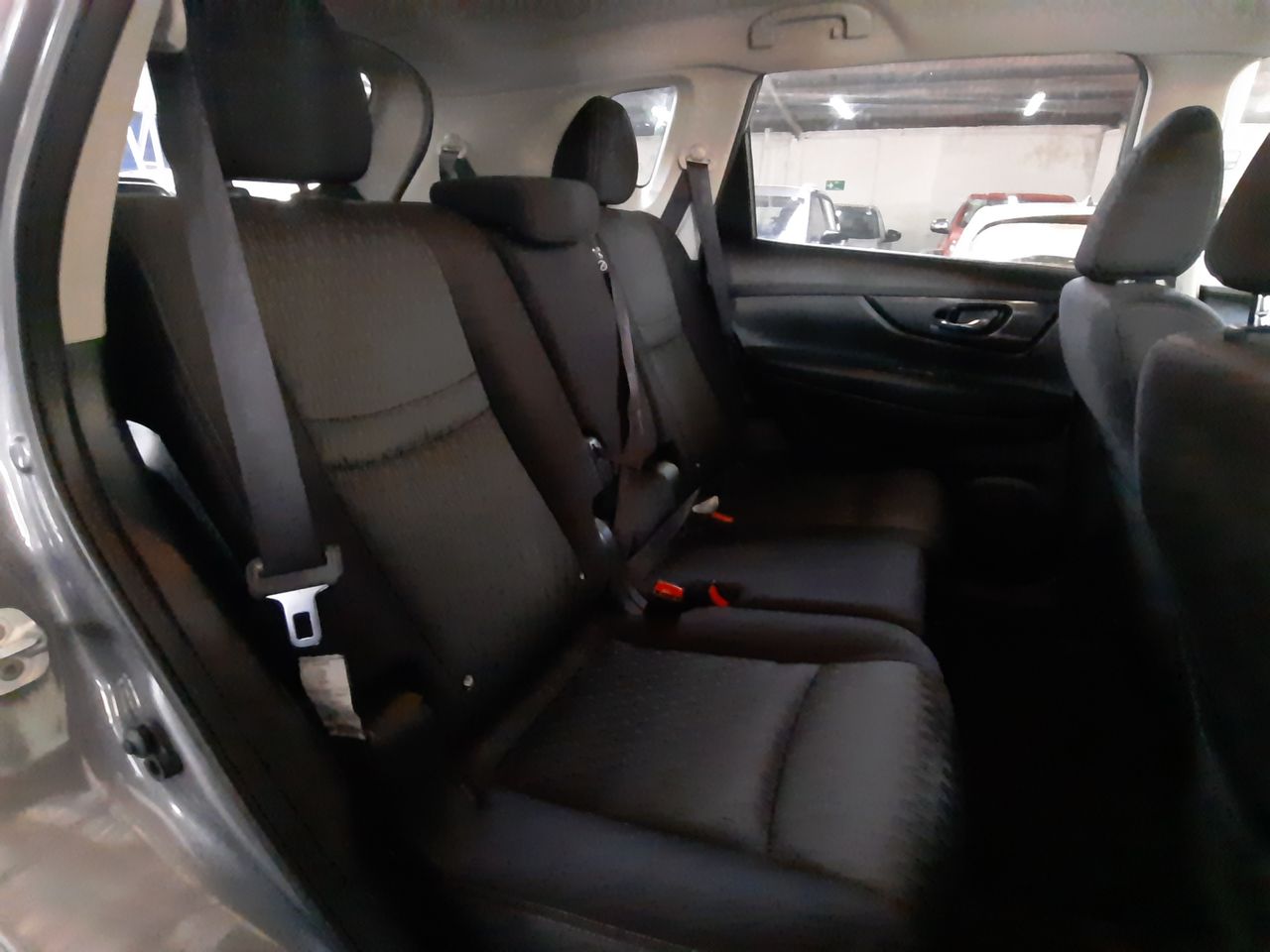 NISSAN - 26