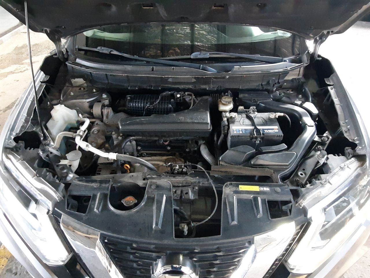 NISSAN - 10