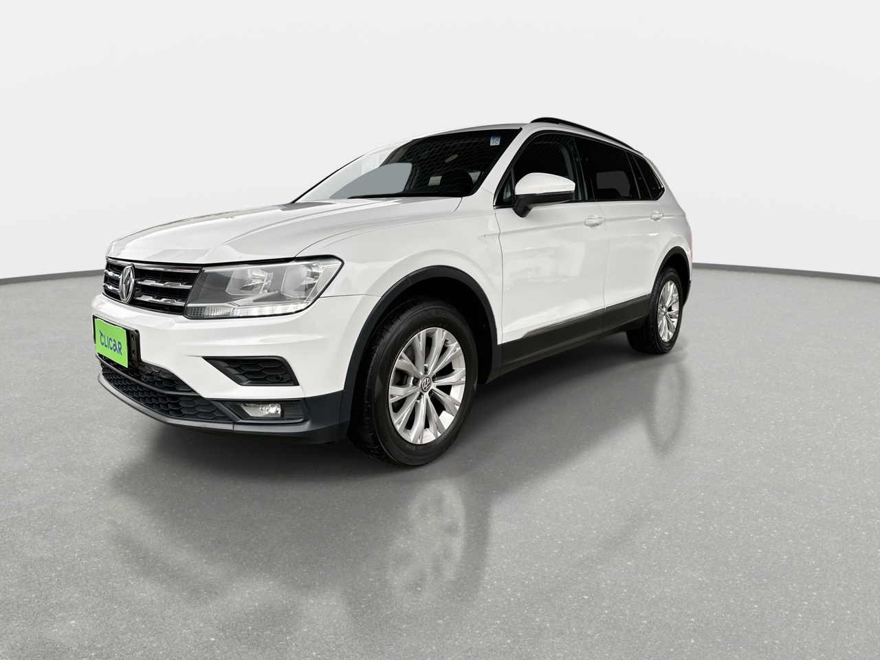 VOLKSWAGEN - 3