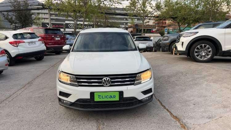 VOLKSWAGEN - 2