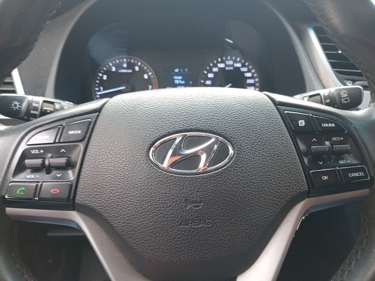 HYUNDAI - 24