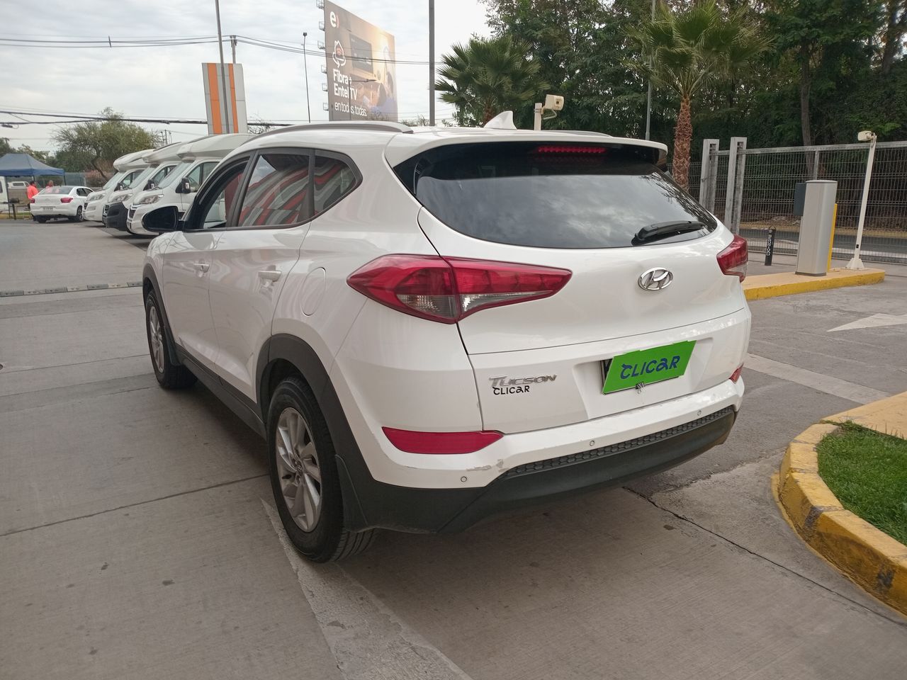 HYUNDAI - 5