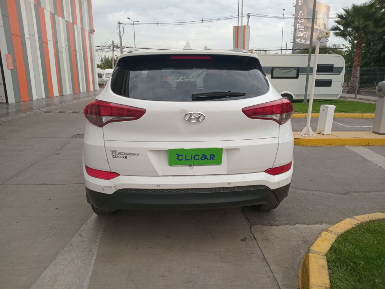 HYUNDAI - 6