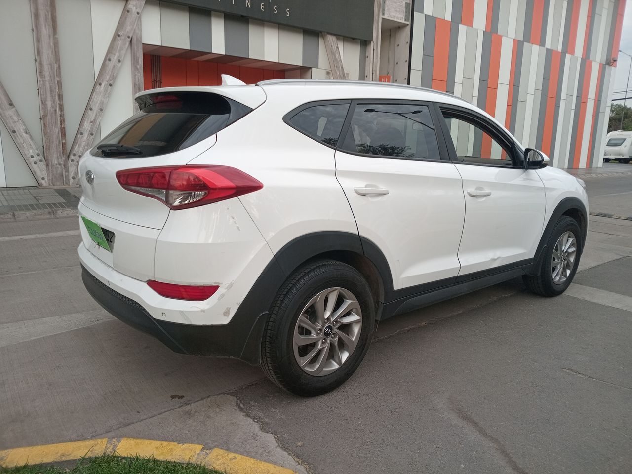 HYUNDAI - 7