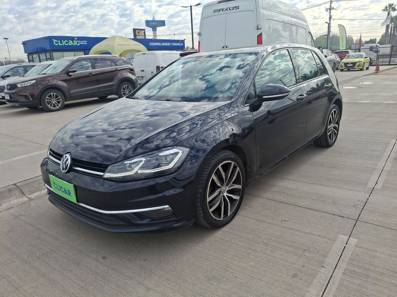 VOLKSWAGEN - 3