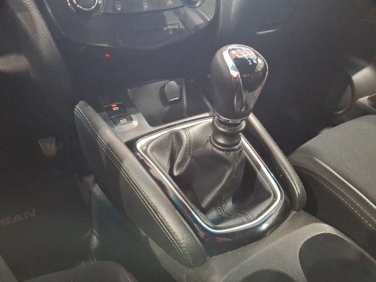 Nissan Qashqai — foto 29 de 32
