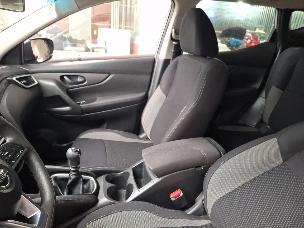Nissan Qashqai — foto 12 de 32