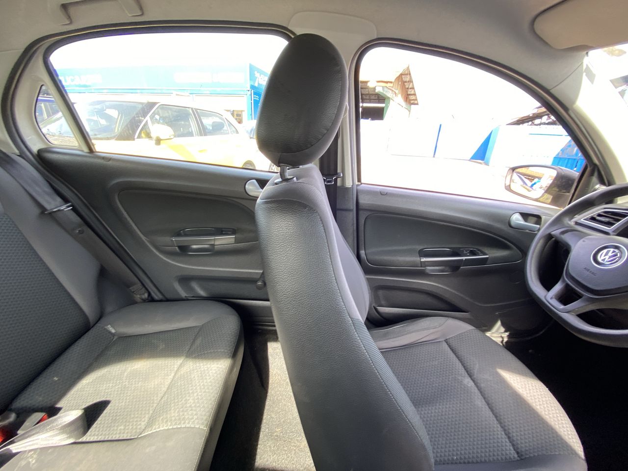 VOLKSWAGEN - 15