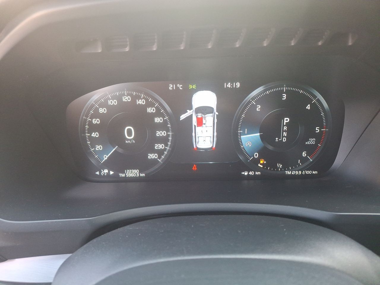 VOLVO - 25