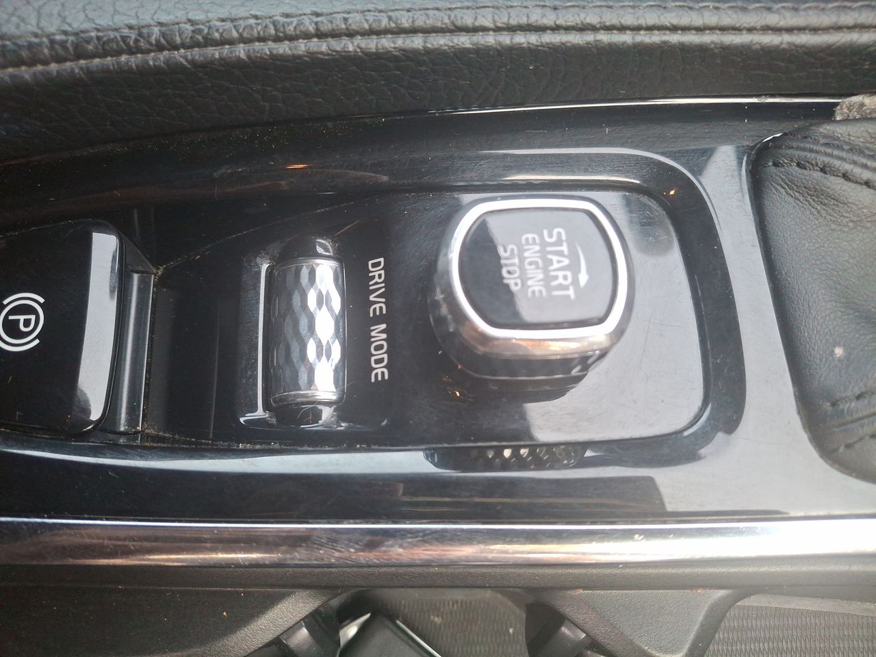 VOLVO - 33