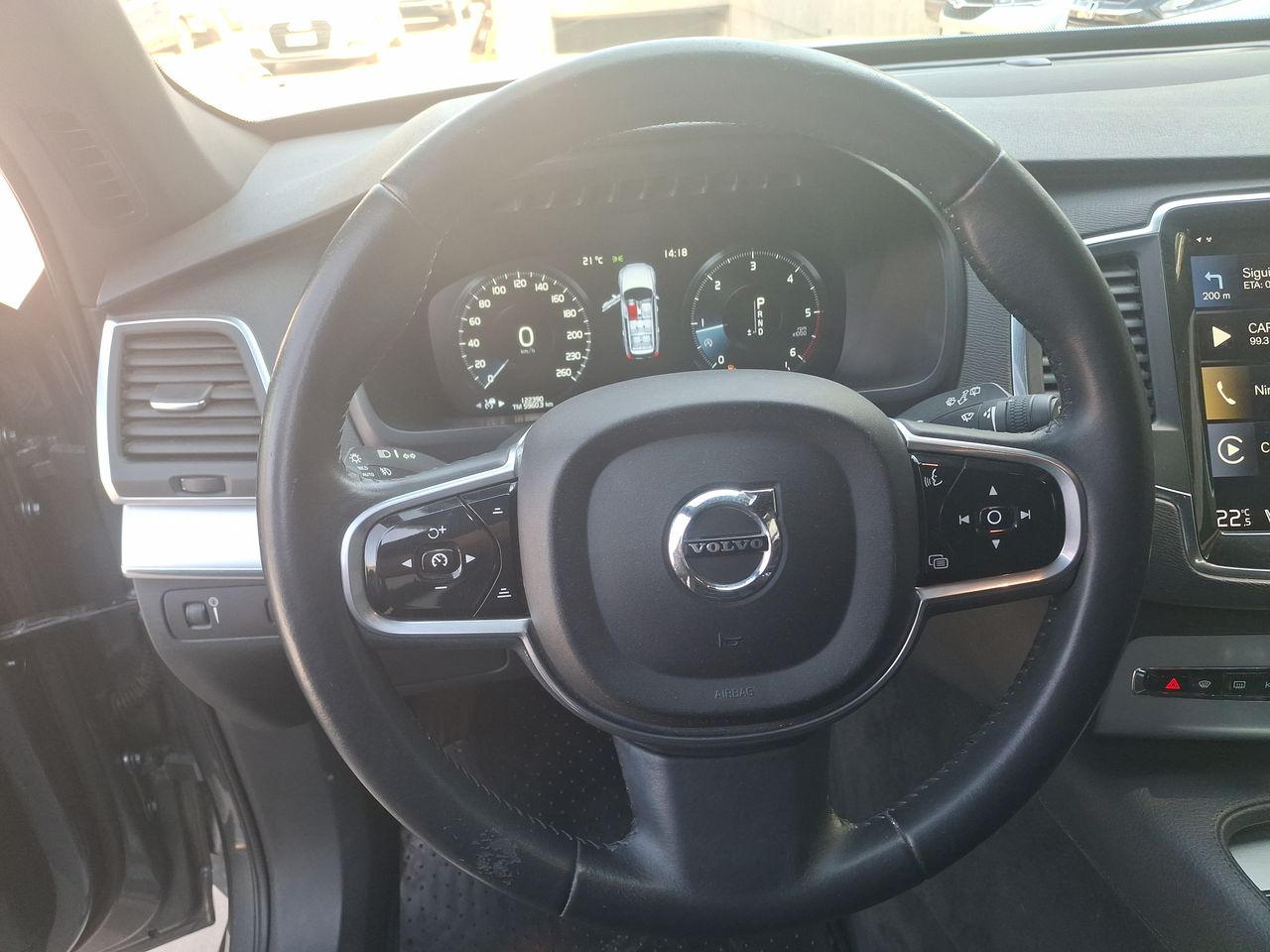 VOLVO - 23
