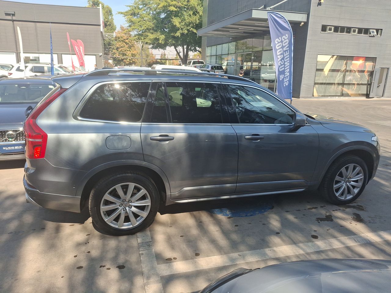 VOLVO - 8