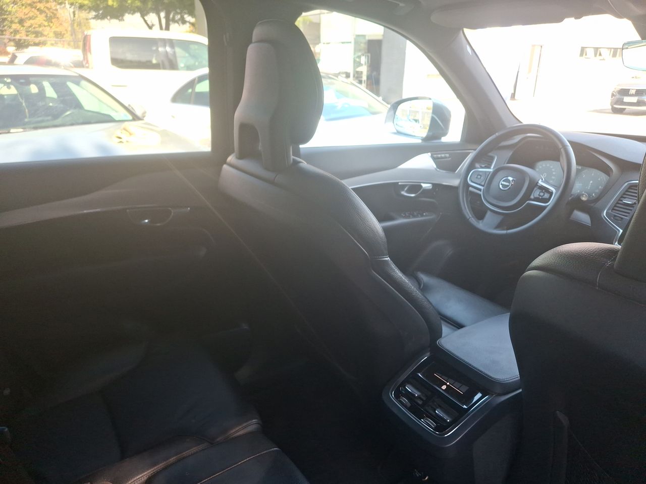 VOLVO - 14