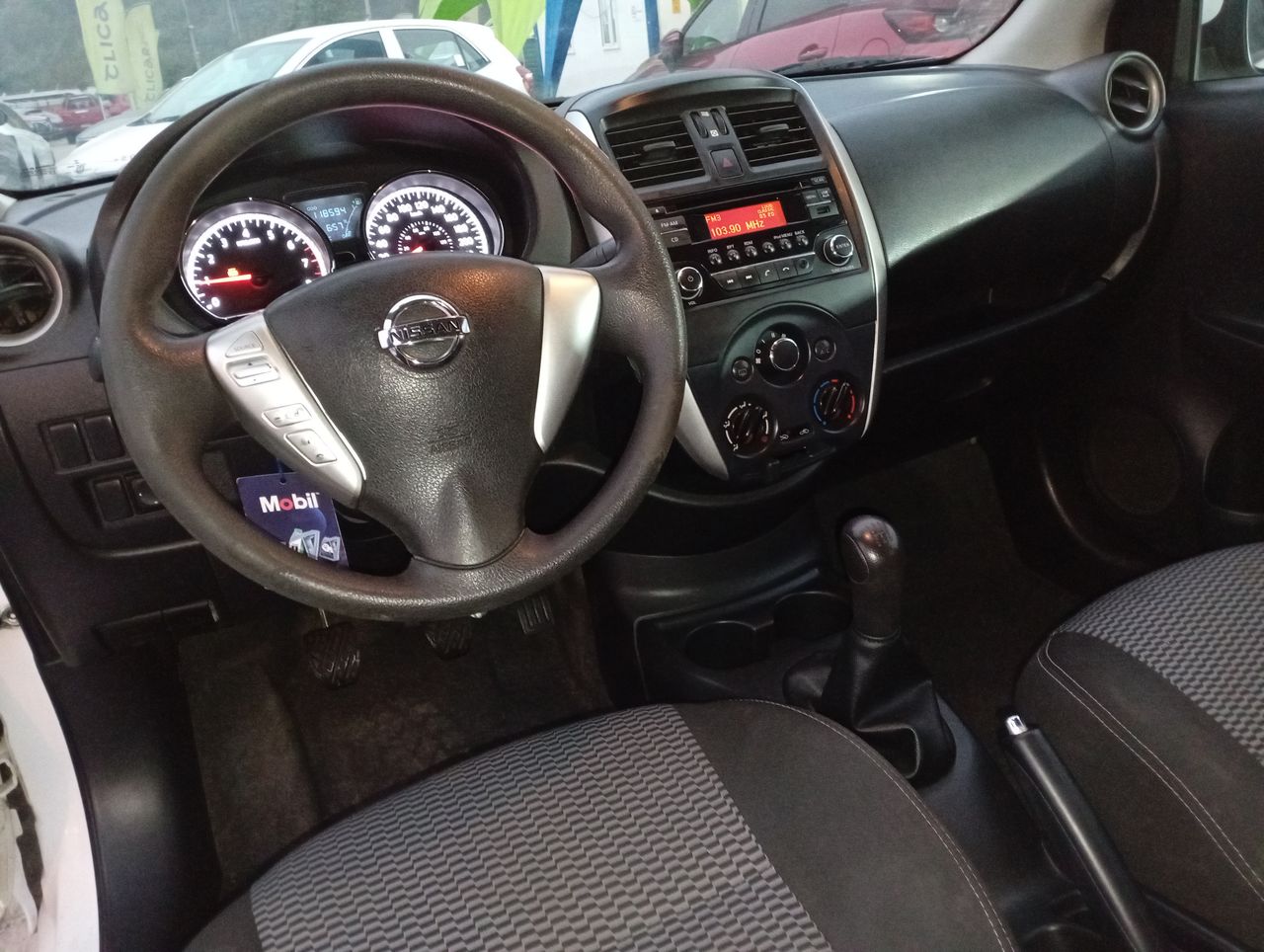 NISSAN - 22