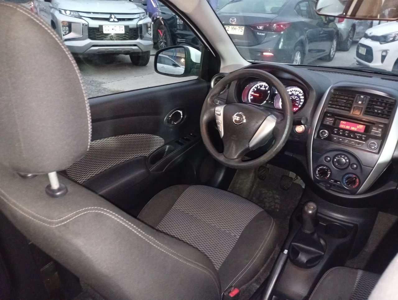 NISSAN - 16