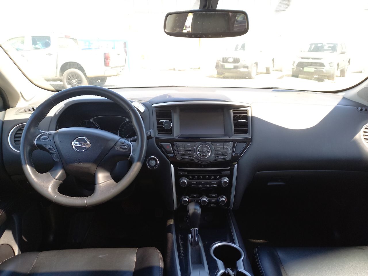 NISSAN - 9
