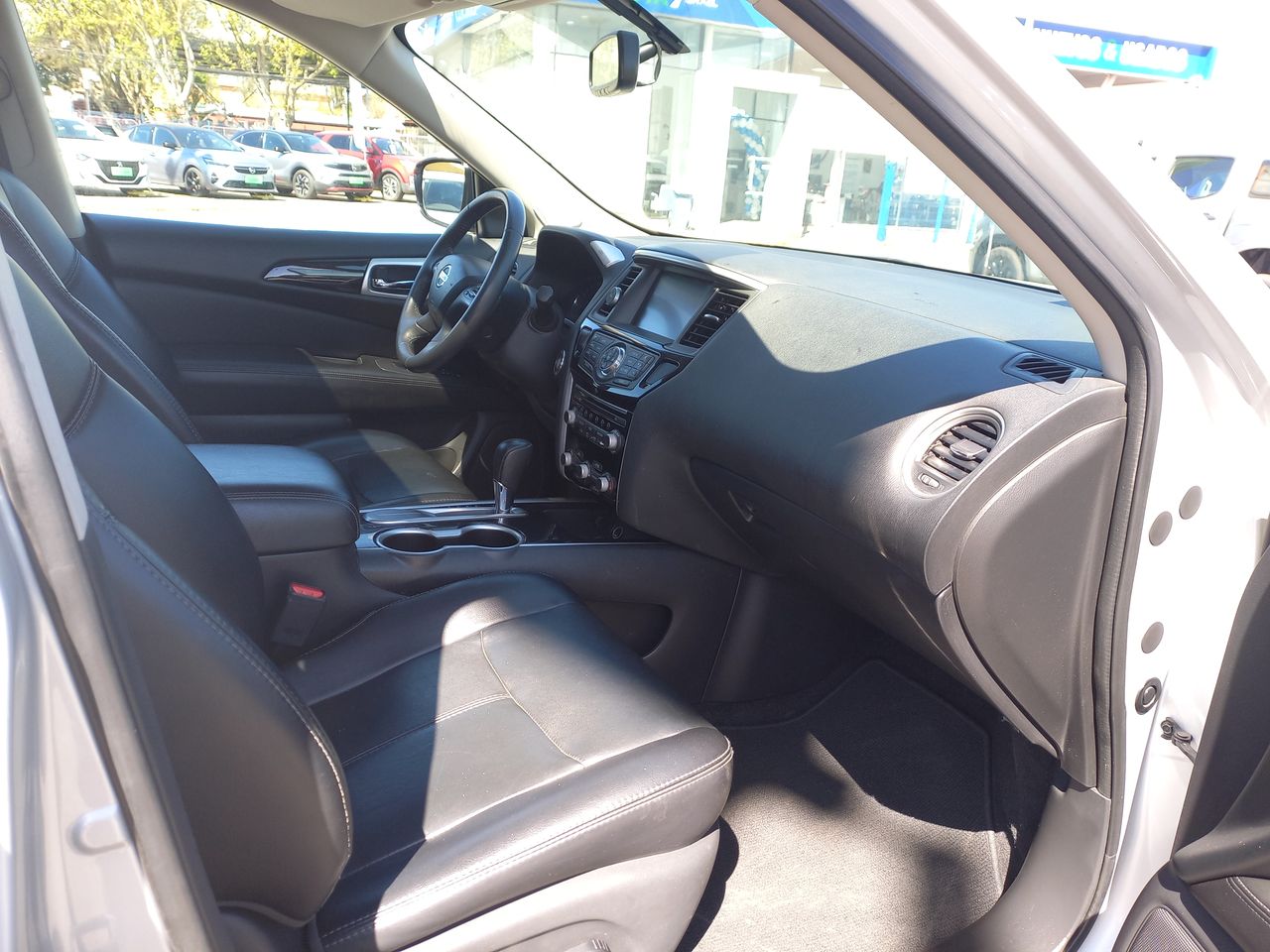 NISSAN - 14
