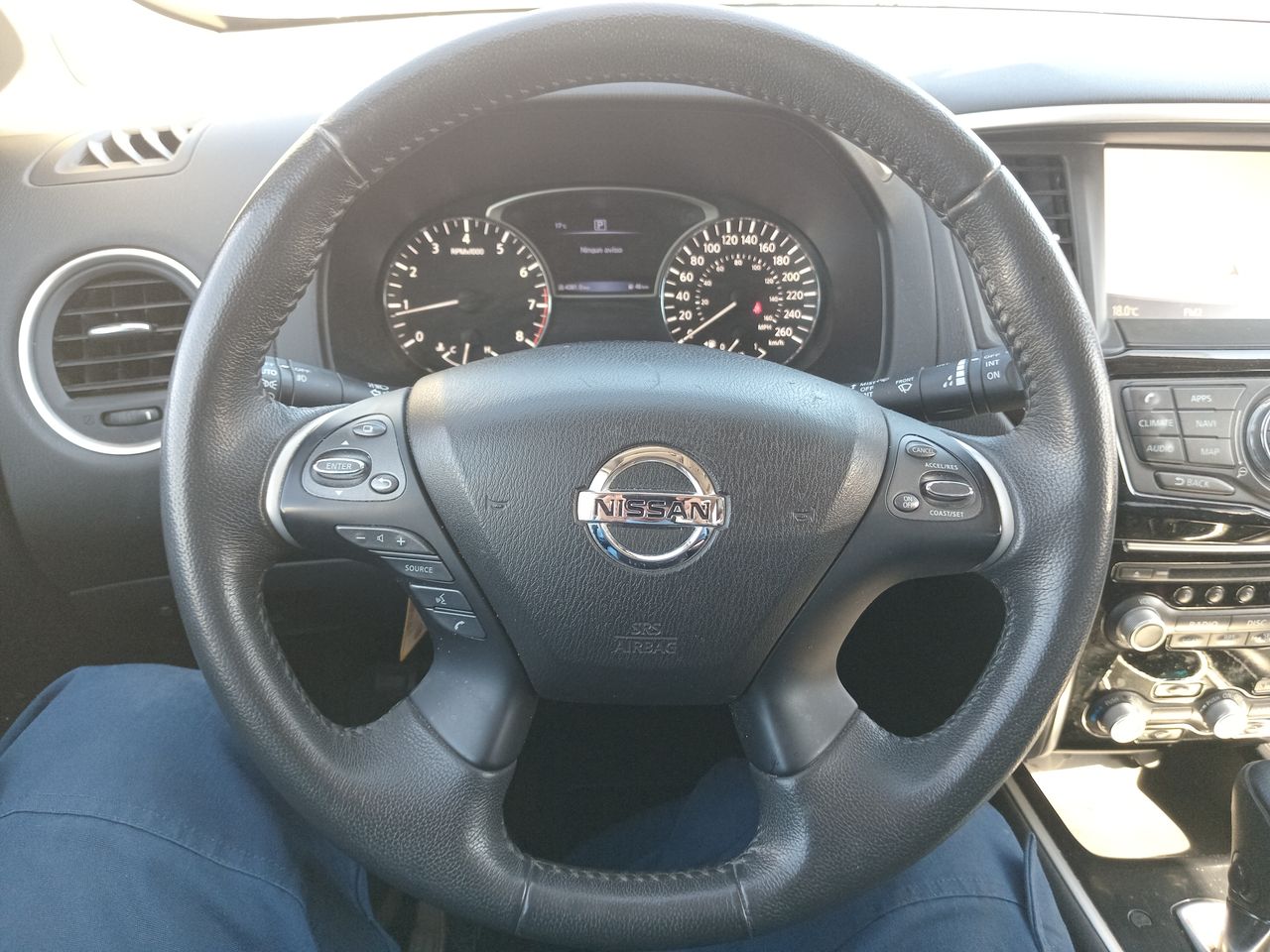 NISSAN - 23