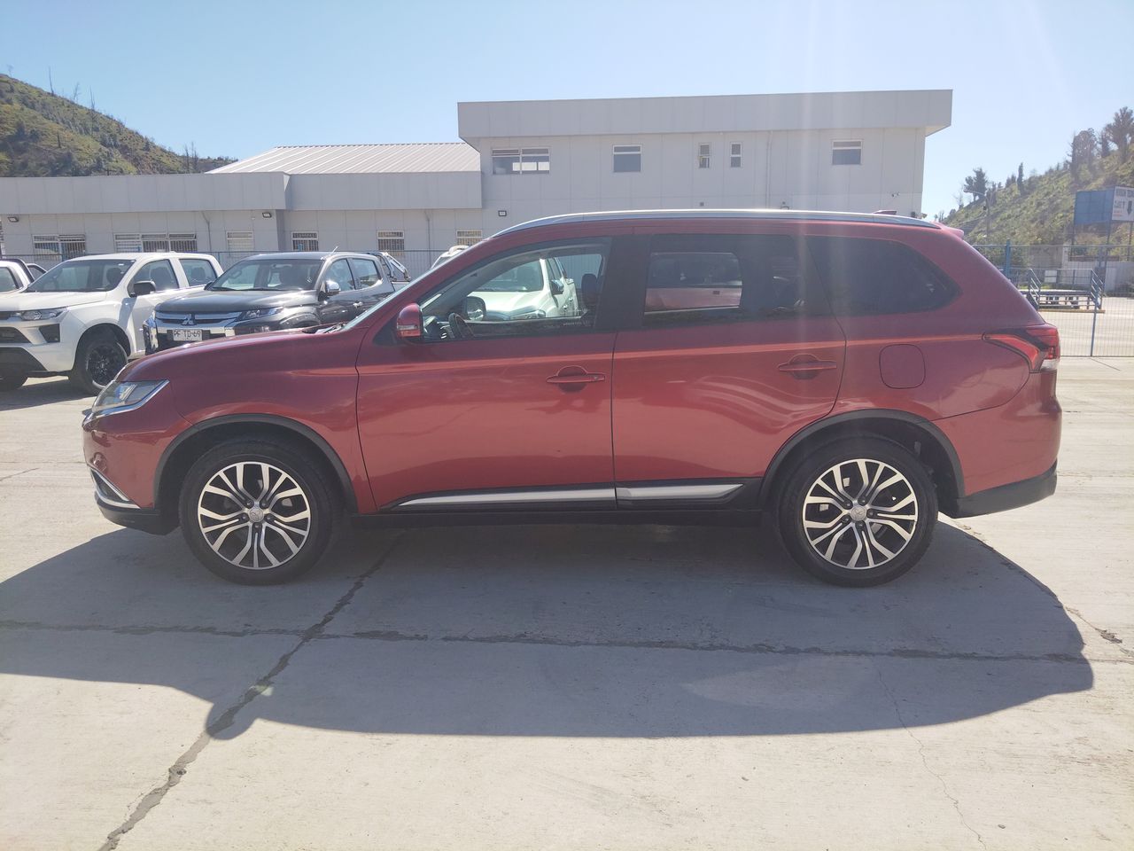 MITSUBISHI - 4