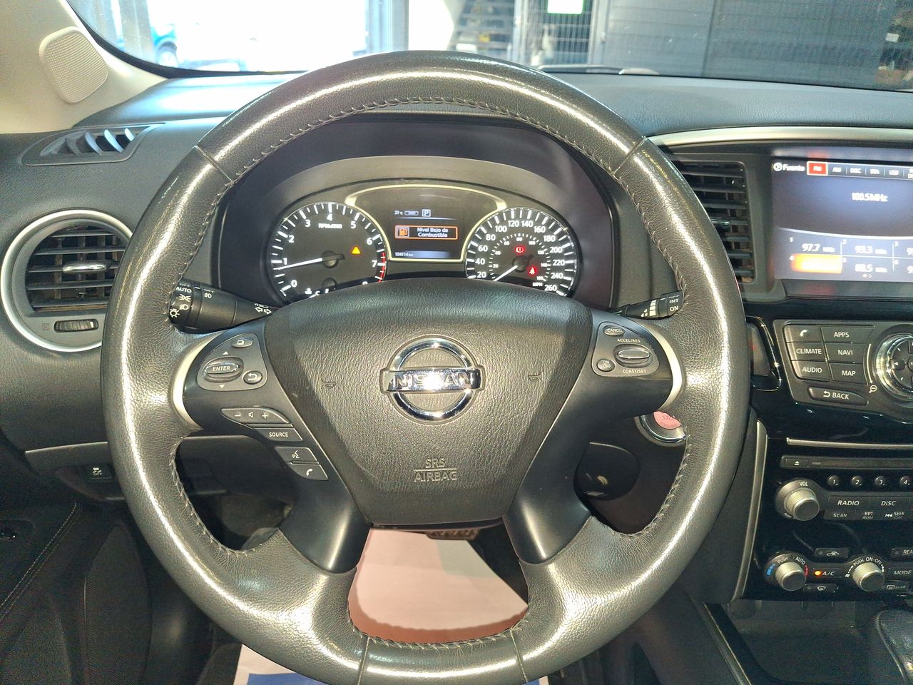 NISSAN - 26