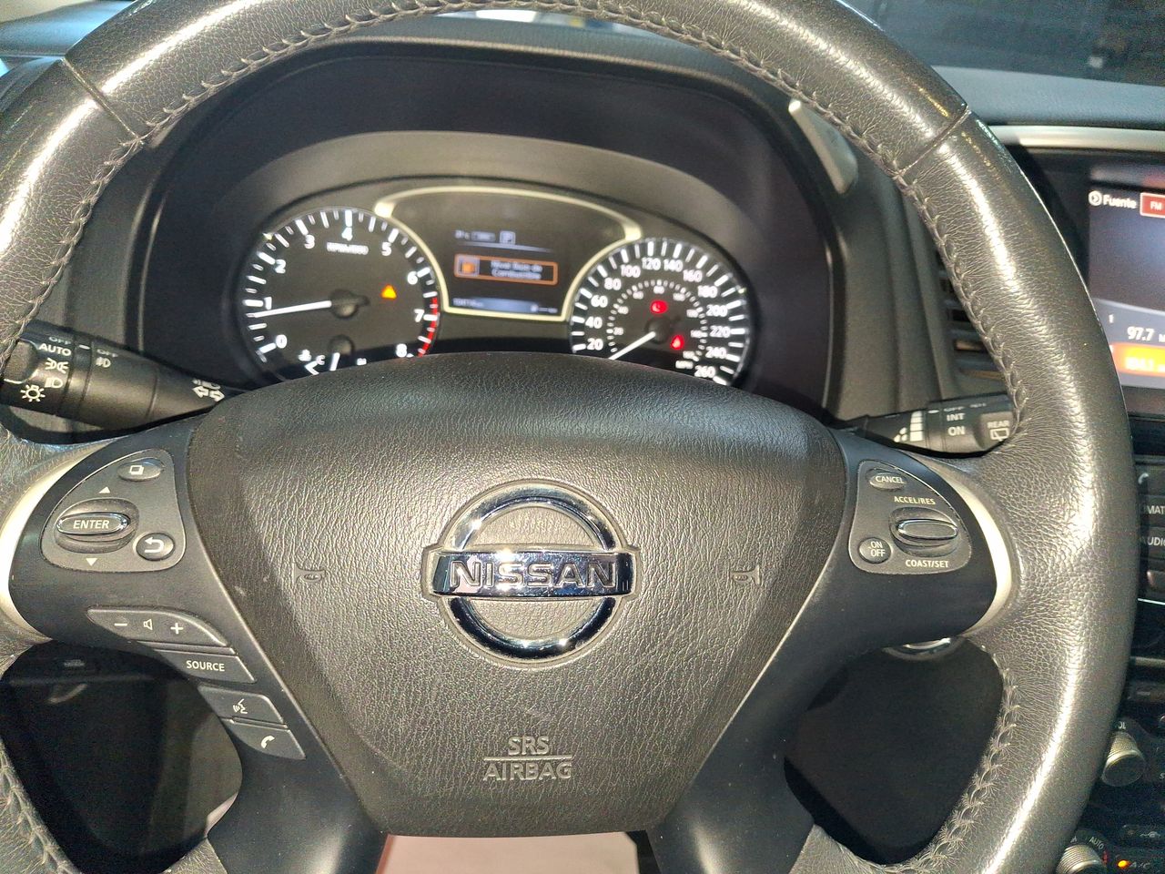 NISSAN - 27