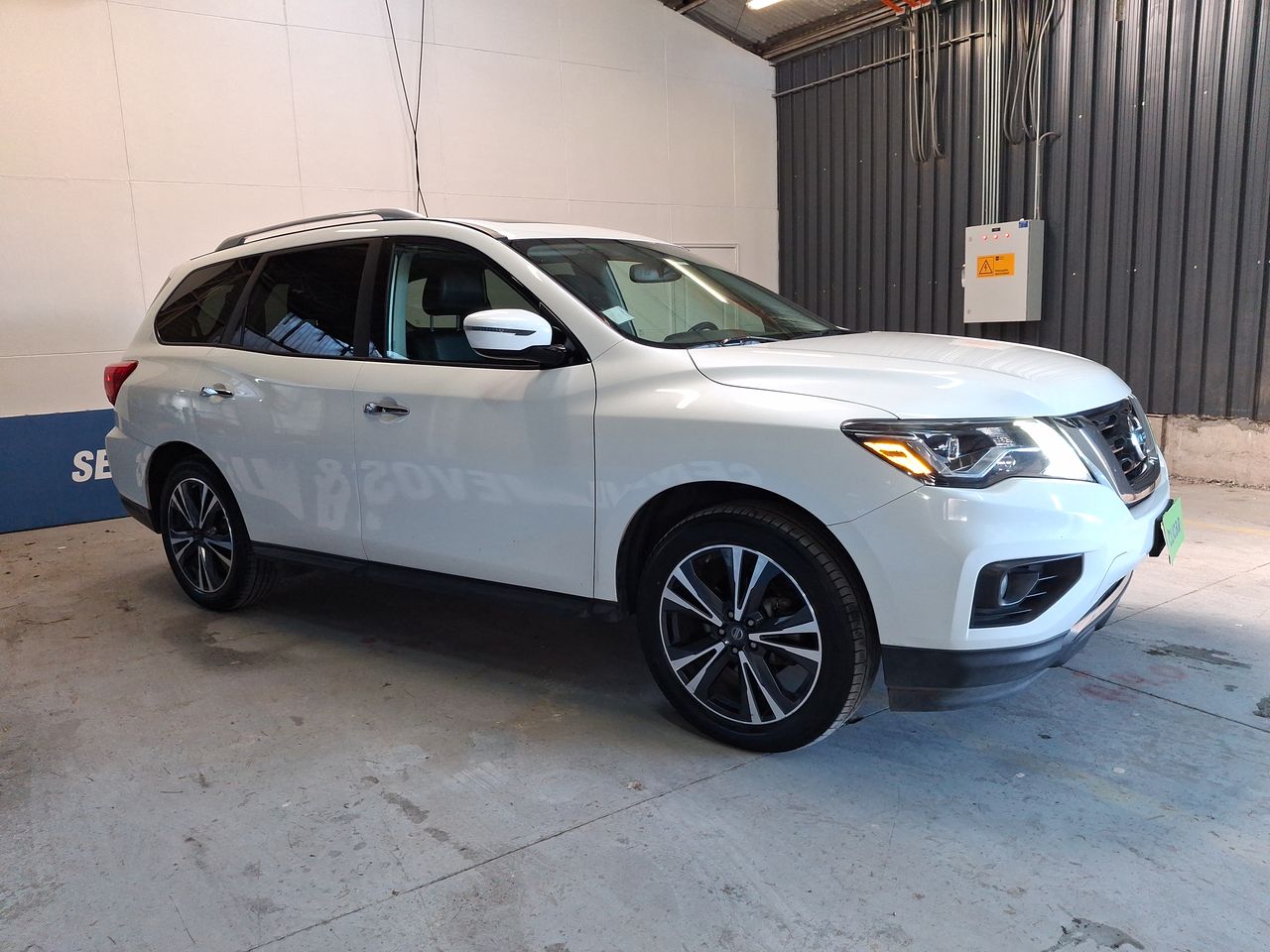 NISSAN - 1