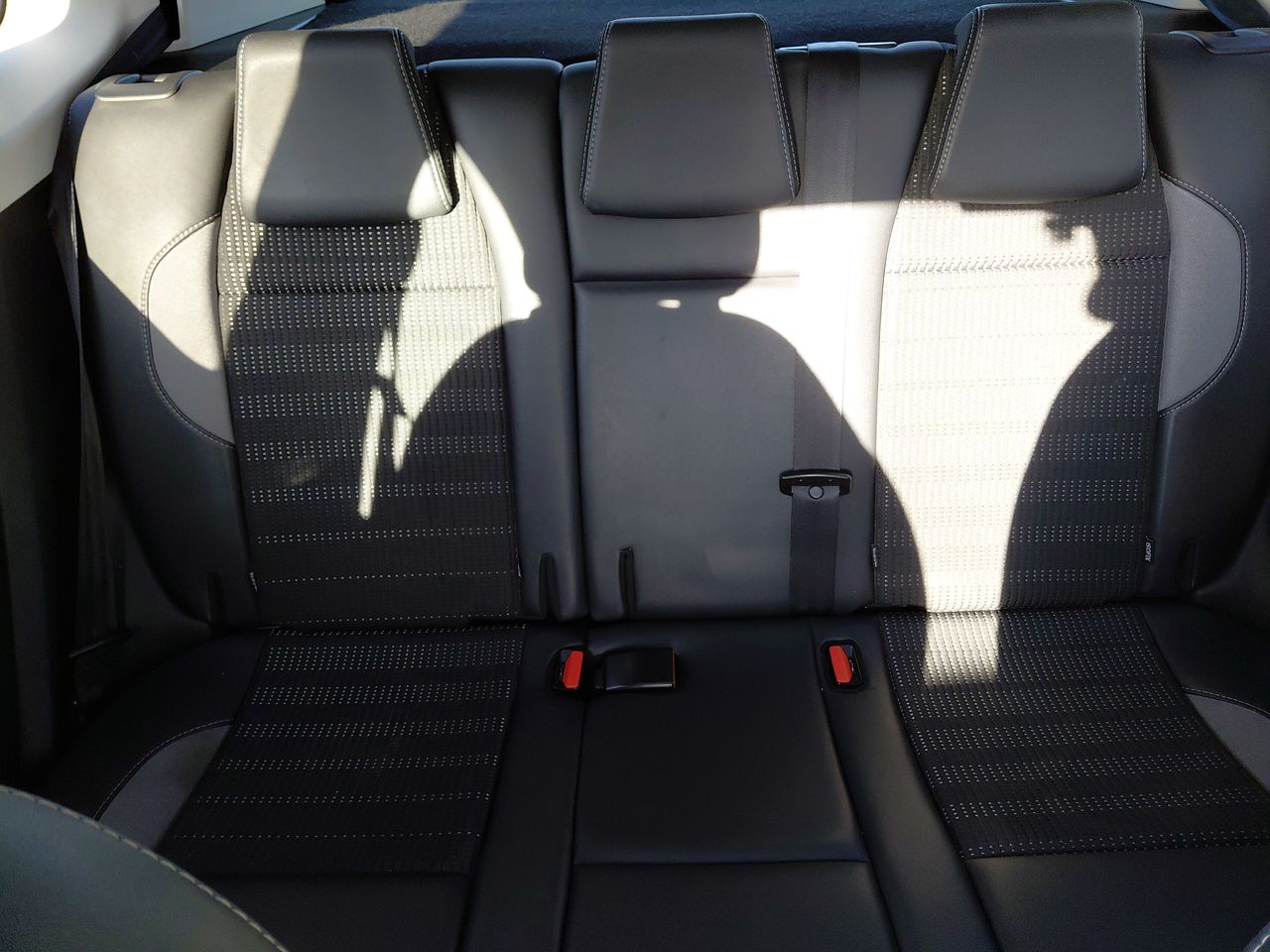 Peugeot 2008 — foto 32 de 32