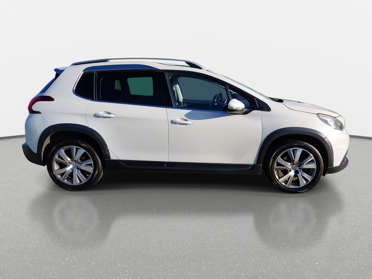 Peugeot 2008 — foto 9 de 32