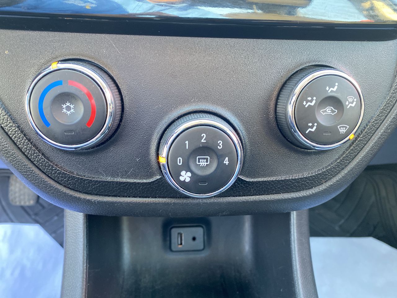 CHEVROLET - 27