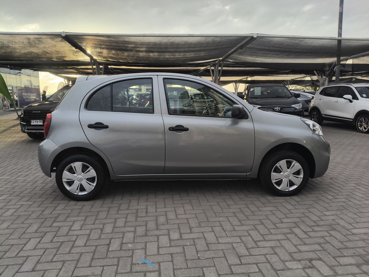 NISSAN - 8