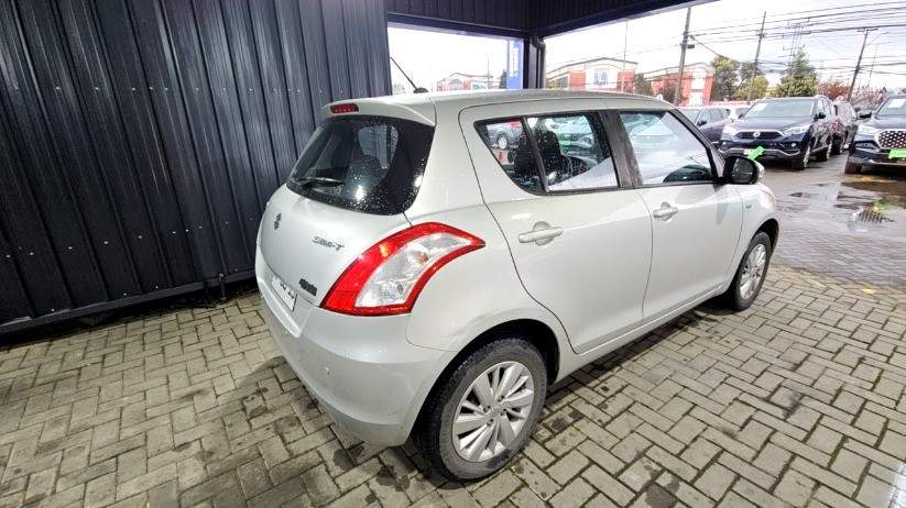 SUZUKI - 4