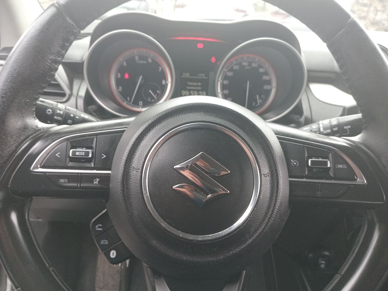 SUZUKI - 26