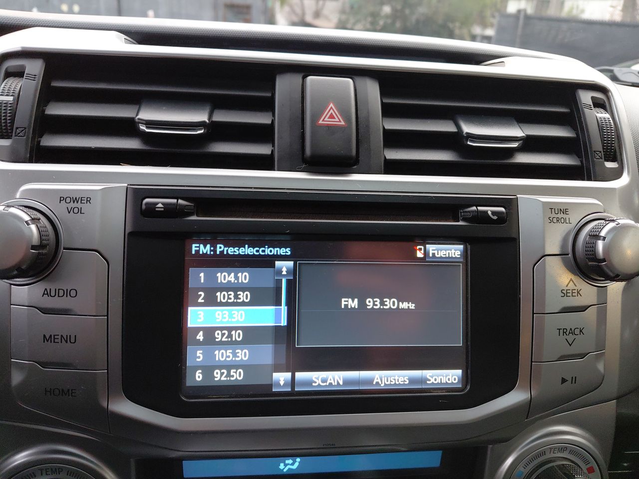 Toyota 4Runner — foto 28 de 36