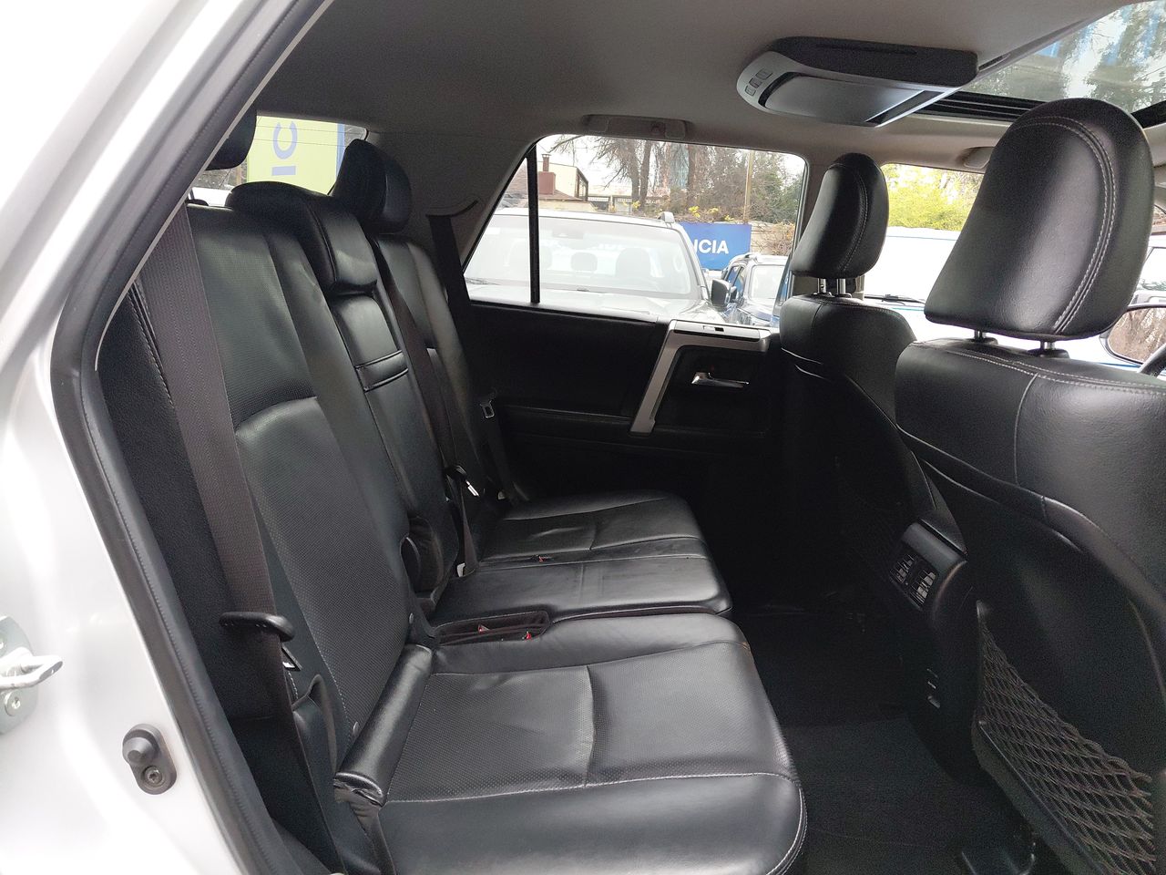 Toyota 4Runner — foto 35 de 36